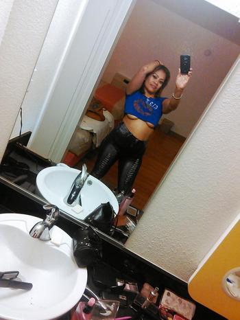 , 32  female escort, North Bay