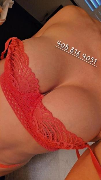 Luisa , 29  female escort, North Bay