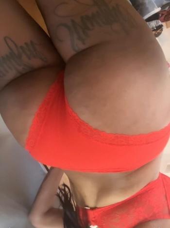 Kali, 25  female escort, North Bay