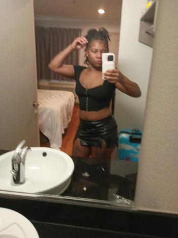 Diamond , 28  female escort, North Bay