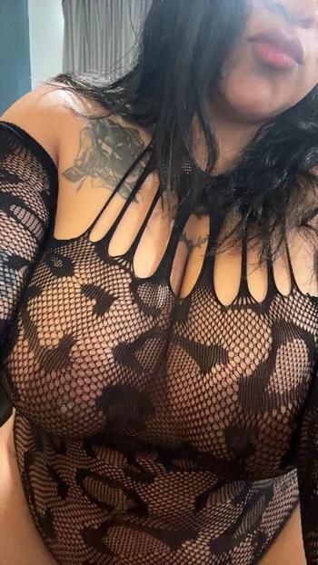 Yesica , 27  female escort, North Bay