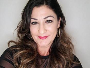 Isabella, 50  female escort, North Bay