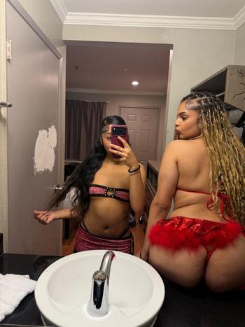 Paradise, 20  female escort, North Bay