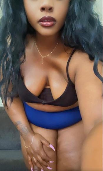 Cheyenne, 29  female escort, North Bay