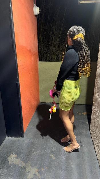 Honey, 27  female escort, North Bay