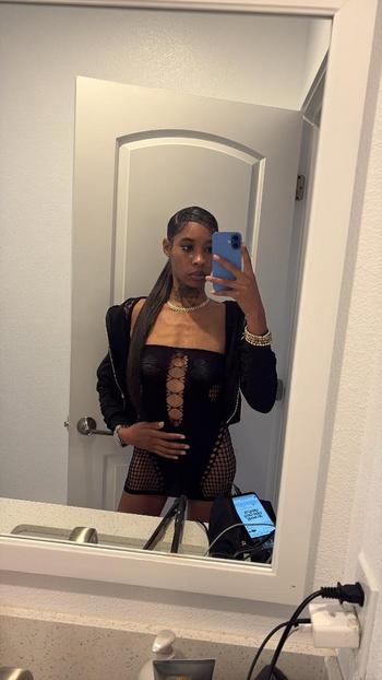 SeductiveNiy, 23  female escort, North Bay