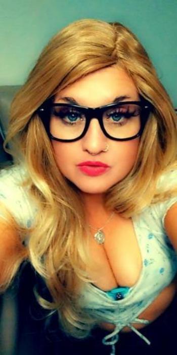 2096854301, female escort, North Bay