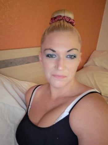 7077036847, female escort, North Bay